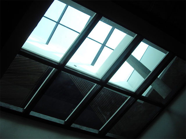 Противопожарные светопрозрачные полы-перекрытия